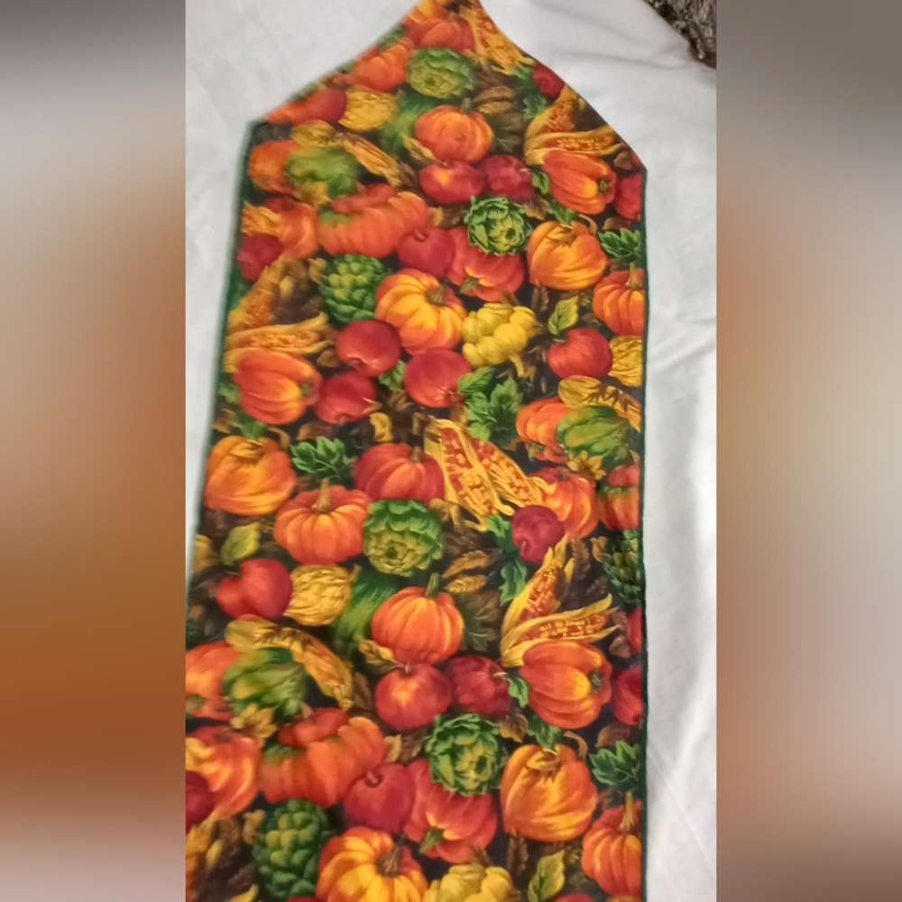 Autumn Table Runner - Picture 2 of 5